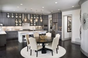 Kitchen & Dining Space